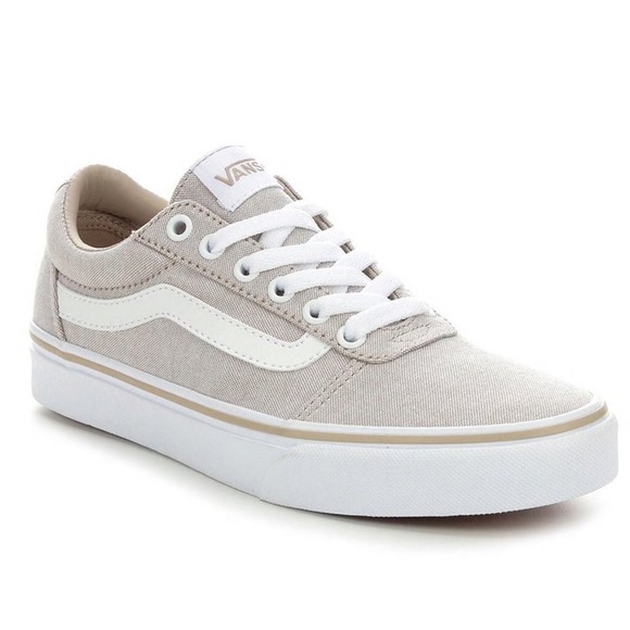 Women’s Vans nude taupe ward size 7